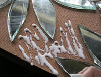 daisy mosaic mirror filler glue