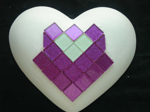 glue mosaic bits