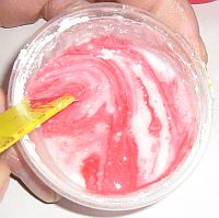 mix pigment into resin